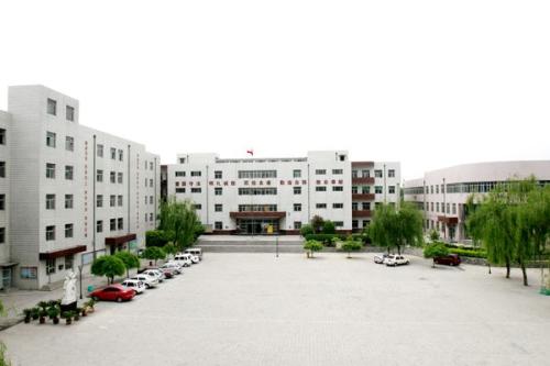 保定技師學院學生可以享有哪些優(yōu)惠政策？