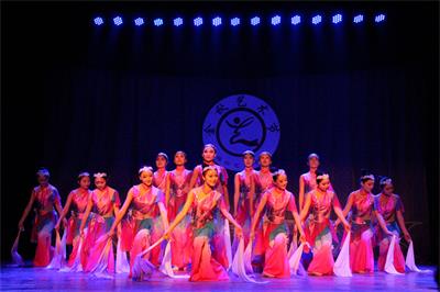 臨沂藝術(shù)學(xué)校有本科專業(yè)嗎？   