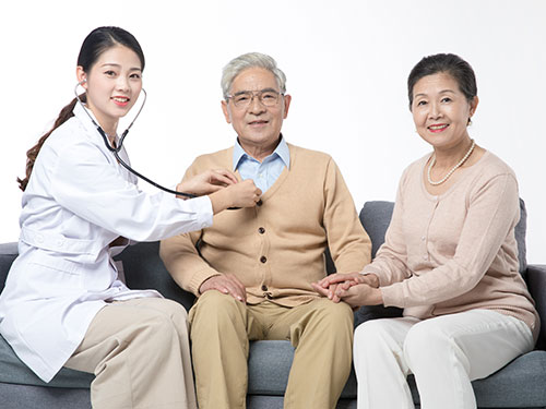 現(xiàn)在護理行業(yè)前景如何？唐山護理學校哪家比較好？