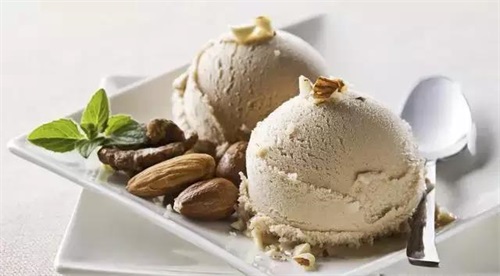 煙臺(tái)波絲蒂學(xué)校7月22日時(shí)尚冰品冷飲咖啡班開(kāi)課啦！