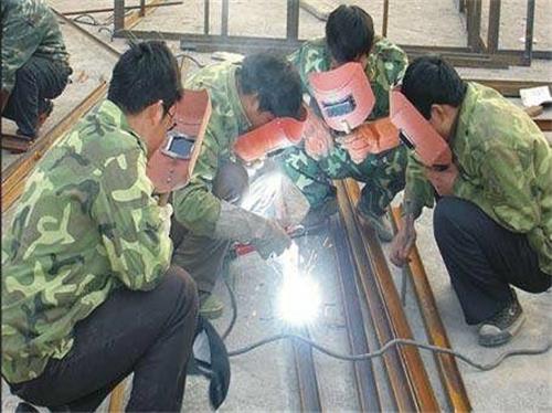 菏澤焊工學(xué)校開設(shè)了什么焊工相關(guān)專業(yè)？