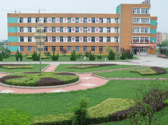 山東哪個(gè)學(xué)校有口腔醫(yī)學(xué)專業(yè)？