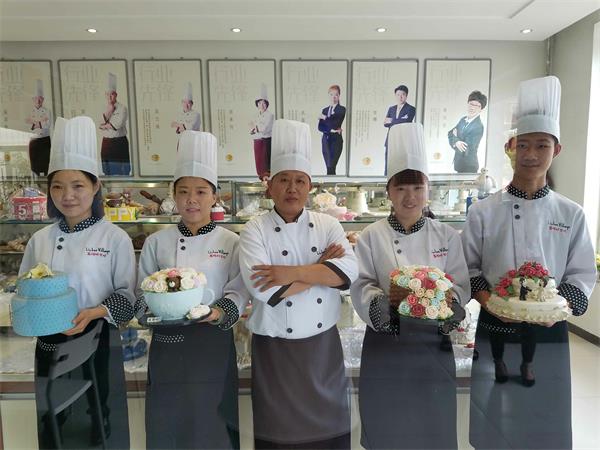 邢臺(tái)荔枝村烘焙專修學(xué)校有哪些課程可以選擇？