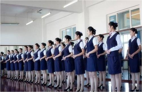 煙臺(tái)導(dǎo)游專修學(xué)院有哪些導(dǎo)游相關(guān)的專業(yè)？