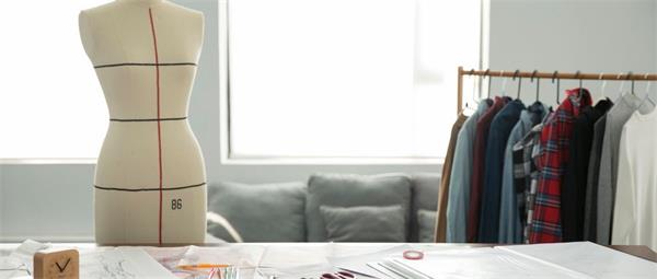 秦皇島學服裝設(shè)計去哪所學校？