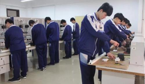 藍(lán)海職業(yè)學(xué)校有哪些適合男生的技術(shù)專業(yè)？