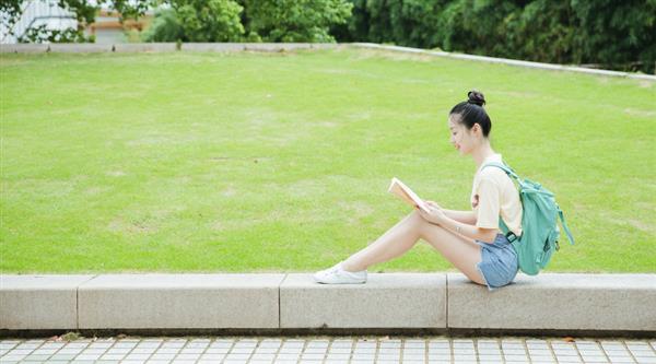 青島巖天數(shù)控職業(yè)技術(shù)學(xué)校有哪些專業(yè)？