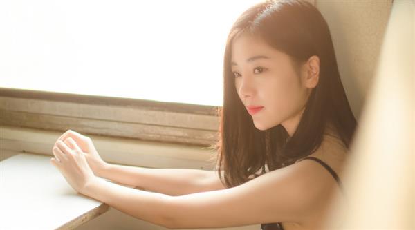 唐山市圣千惠美容美發(fā)職業(yè)技能培訓學校教你畫韓式妝容！