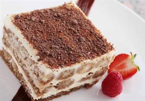 想知道提拉米蘇怎么做嗎？煙臺糕點培訓(xùn)學(xué)校開課啦！