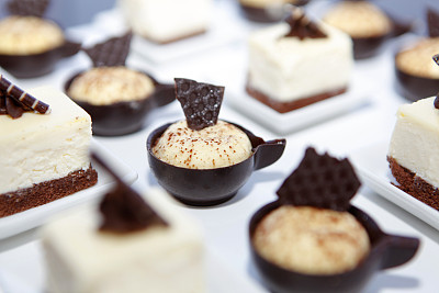 學(xué)糕點(diǎn)培訓(xùn)為什么選擇煙臺(tái)波絲蒂糕點(diǎn)培訓(xùn)學(xué)校？