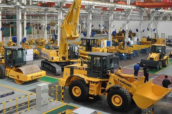 什么是工程機械？讓邢臺飛龍職業(yè)技術學校為你詳細講解一下吧！