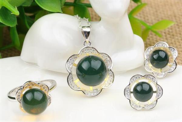 首飾類專業(yè)需要學(xué)習(xí)哪些技能？邢臺汽修服裝學(xué)校為你解答！