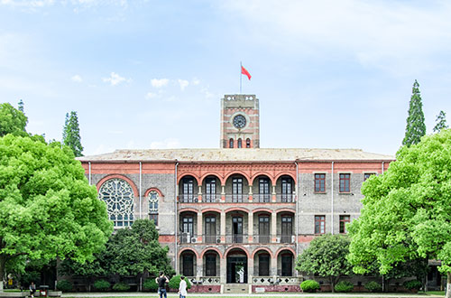 張家口新世紀(jì)職業(yè)學(xué)校有什么特點(diǎn)？為什么要選擇這家學(xué)校？