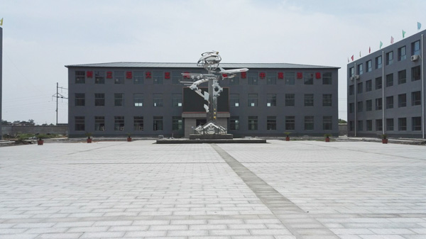 石家莊中英航空學(xué)校有什么就業(yè)保障和獎勵措施？