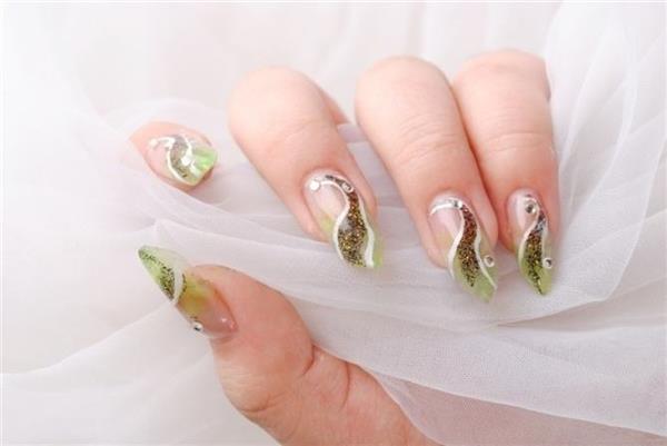 雅麗國際發(fā)型美容美甲學校帶你認識美甲工具啦！