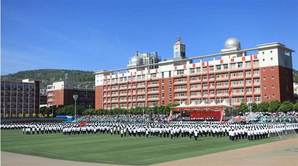 學(xué)計(jì)算機(jī)平面設(shè)計(jì)專業(yè)有前途嗎？石家莊市明澤職業(yè)中專學(xué)校來給您解說