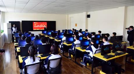 濟(jì)南電子機(jī)械工程學(xué)校都設(shè)置了哪些熱門專業(yè)？   