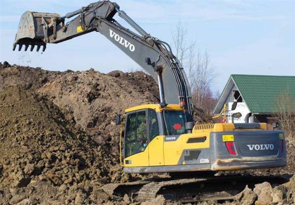 山東藍(lán)天職業(yè)培訓(xùn)學(xué)校開(kāi)設(shè)了兩個(gè)挖掘機(jī)班？都是什么？