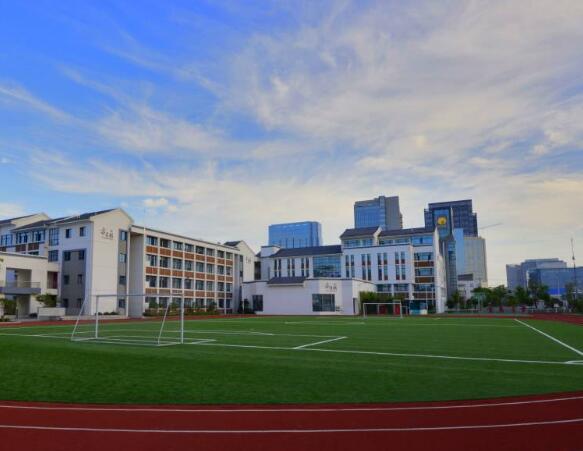 邯鄲市第一財經(jīng)學(xué)校算不算一所好學(xué)校？