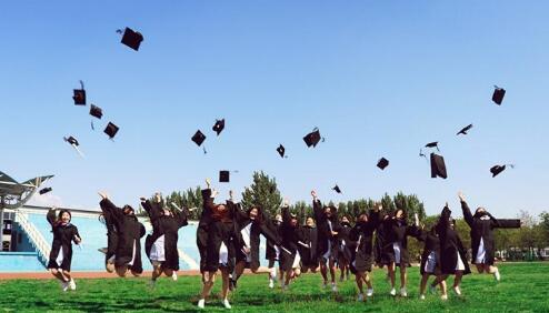 與同類院校相比，北京現(xiàn)代體育學(xué)院、航空乘務(wù)學(xué)院都有哪些優(yōu)勢？