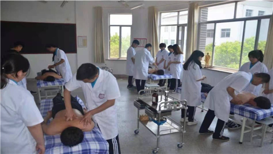 山東哪個(gè)學(xué)校有護(hù)理專業(yè)？