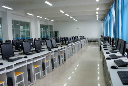 邯鄲計(jì)算機(jī)學(xué)校有什么優(yōu)勢(shì)？