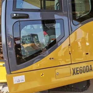 挖掘機(jī)、叉車、吊車